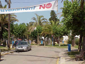 Banner protest in the Delta town of Poble Nou