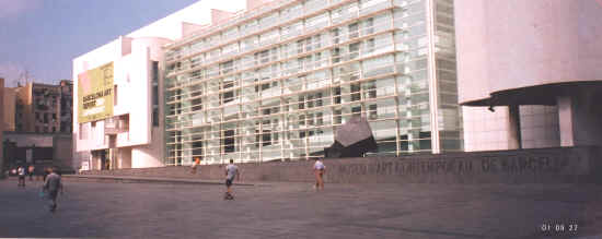 El Raval: Contemporary Art Museum