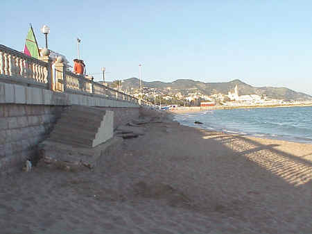 Destruction at l'Estanyol beach Sitges, June
2002